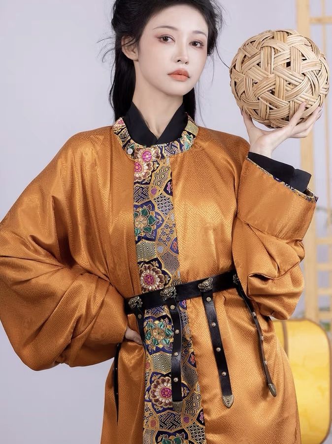The Elegance of Mulberry Silk Cheongsam Blouses The Elegance of Mulberry Silk Cheongsam Blouses