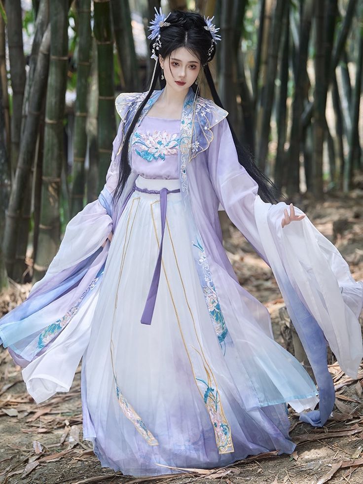 Traditional Chinese Style Dress:The Allure of Hanfu for Women Traditional Chinese Style Dress:The Allure of Hanfu for Women