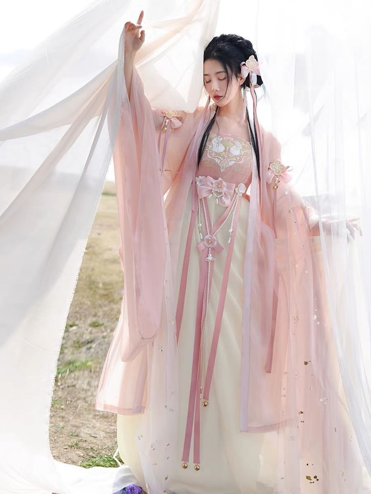 The Enchanting World of Little Girls in Hanfu Fashion The Enchanting World of Little Girls in Hanfu Fashion