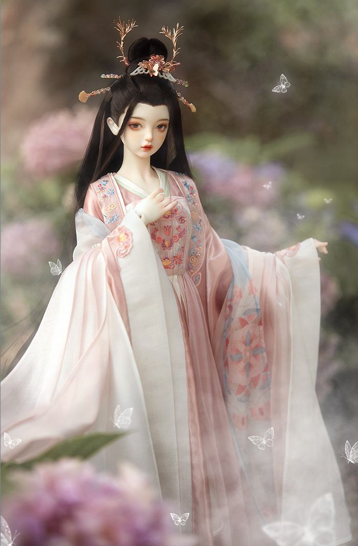 The Elegance of Cheongsam and Sandals:A Blend of Traditional and Modern Beauty The Elegance of Cheongsam and Sandals:A Blend of Traditional and Modern Beauty
