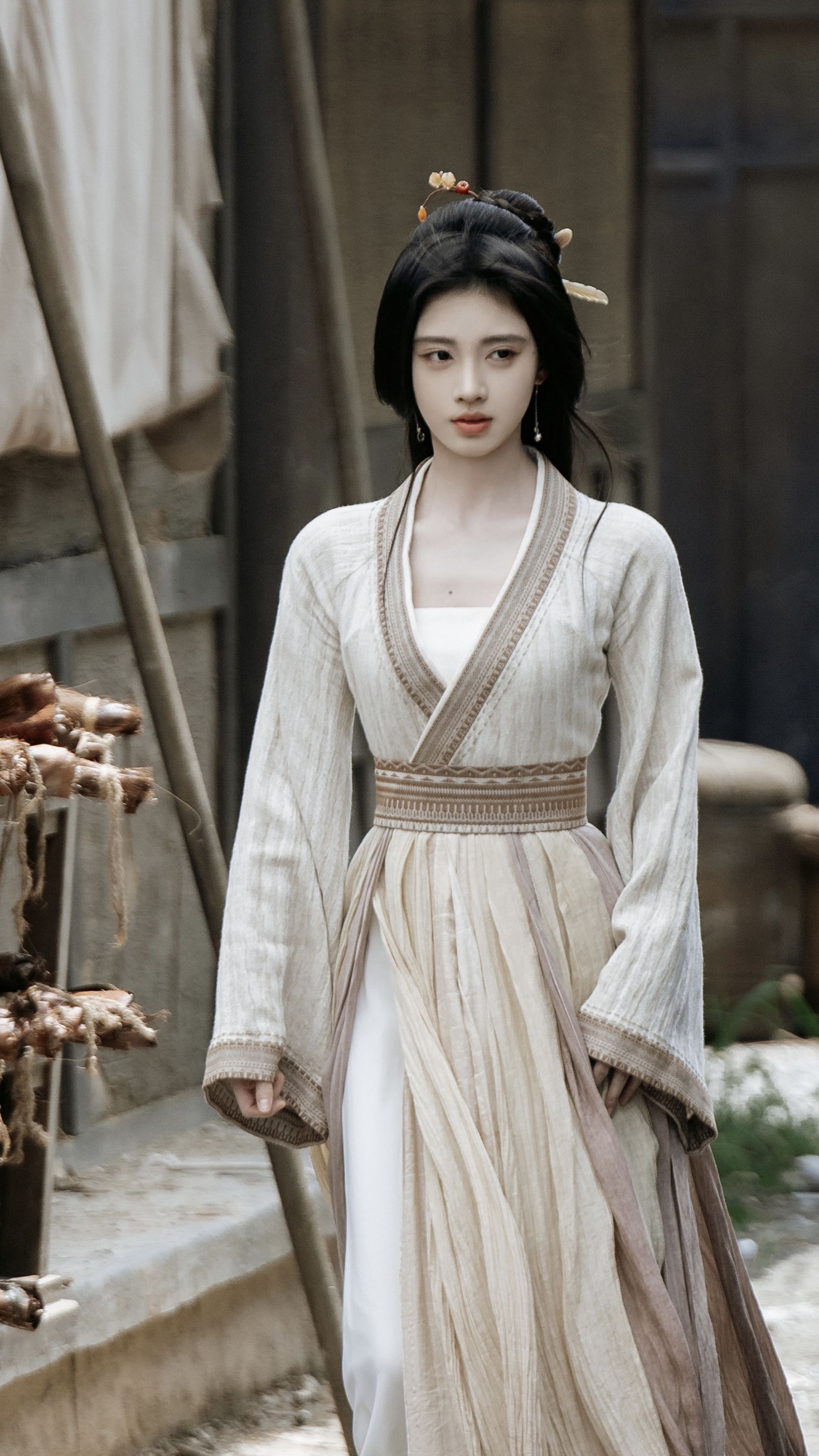 The Evolution of Wedding Gowns:Qipao-Inspired Bridal Couture The Evolution of Wedding Gowns:Qipao-Inspired Bridal Couture
