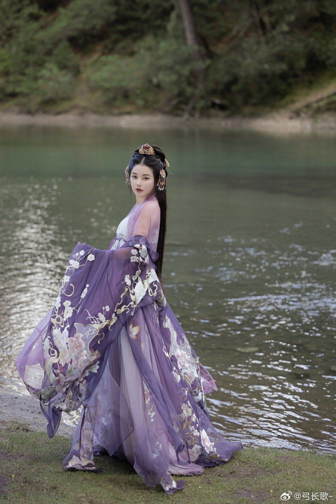 The Cultural Significance of Cotton-Lined Hanfu Hoods in Modern Fashion The Cultural Significance of Cotton-Lined Hanfu Hoods in Modern Fashion