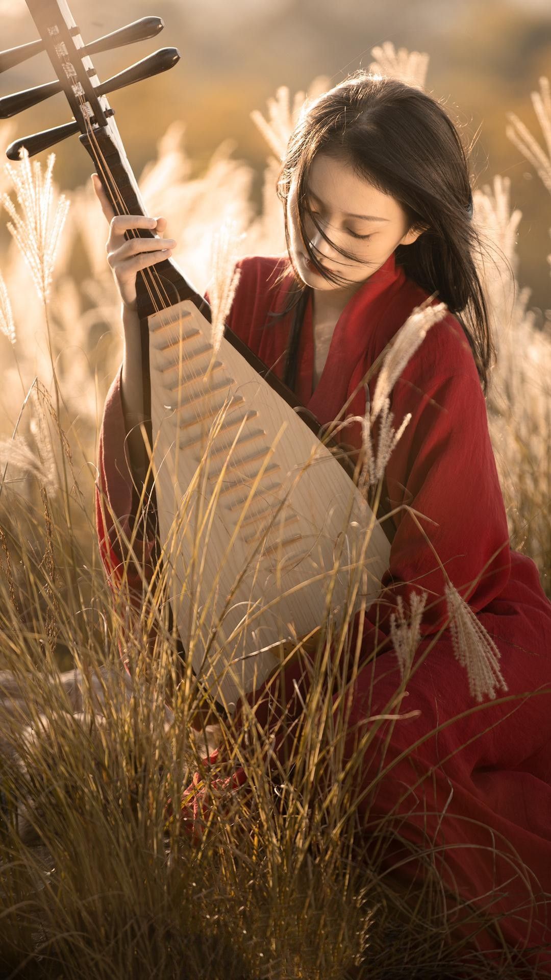 The Enchantment of Yan Yu:Original Hanfu in the World of Mists and Rain