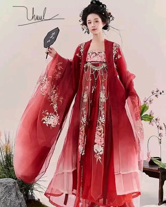Charming Cheongsam and Skort Two-Piece Set Charming Cheongsam and Skort Two-Piece Set