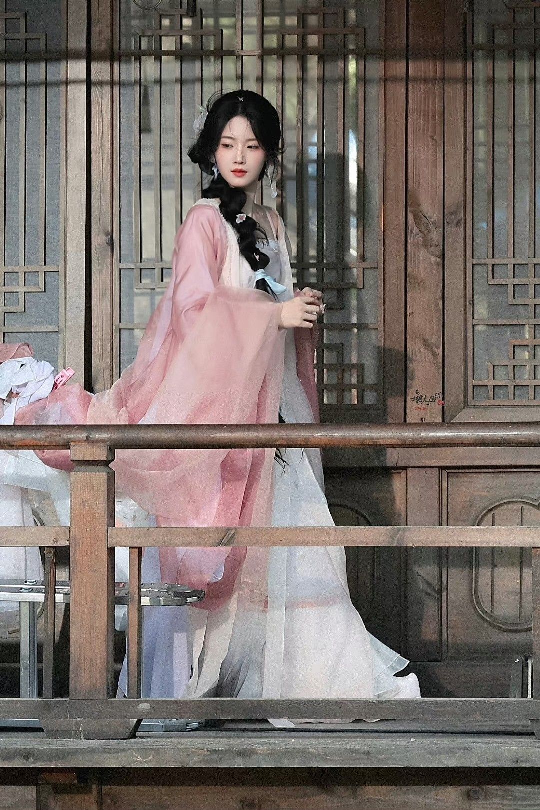 The Equestrian Charm of Horseface Skirt with Neck Accessories The Equestrian Charm of Horseface Skirt with Neck Accessories