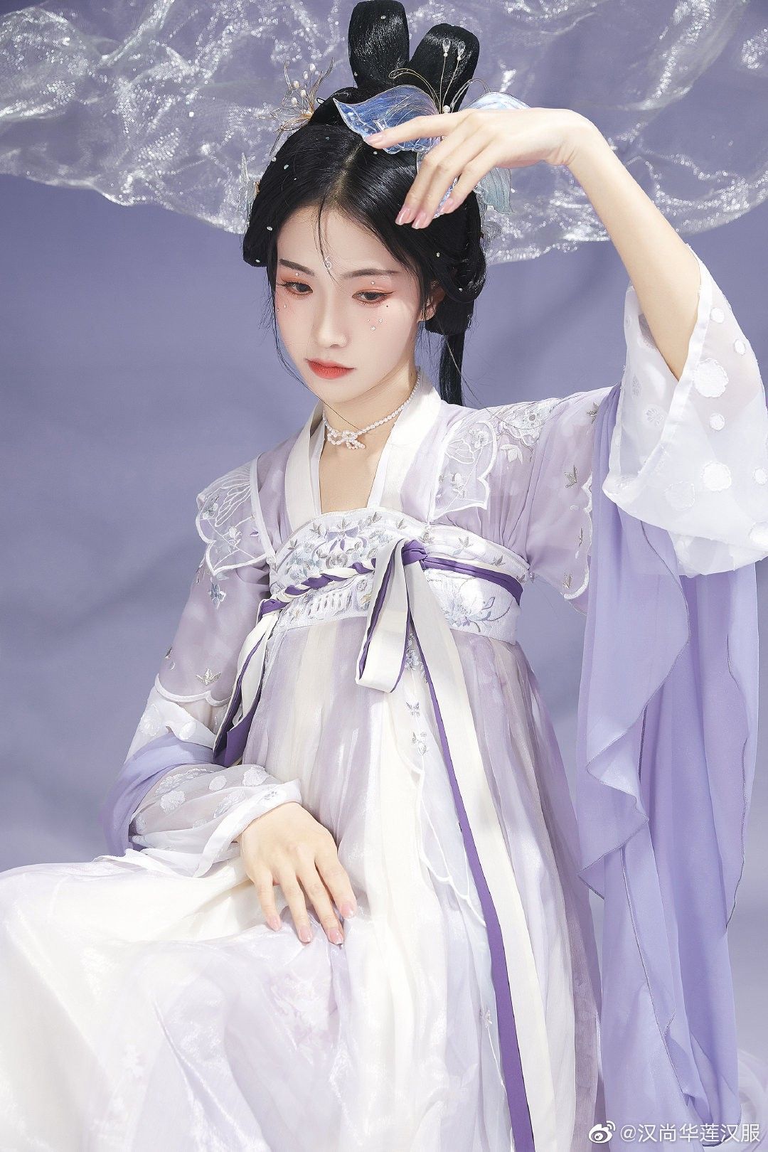 The Splendor of Hanfu:Red Hair Ornaments and Knots The Splendor of Hanfu:Red Hair Ornaments and Knots