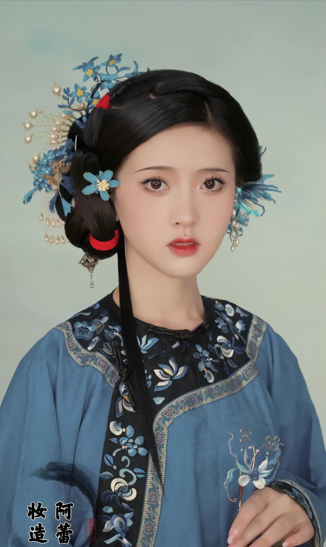 Original Hanfu Fashion at Sinan Tower:A Journey Through Traditional Elegance Original Hanfu Fashion at Sinan Tower:A Journey Through Traditional Elegance
