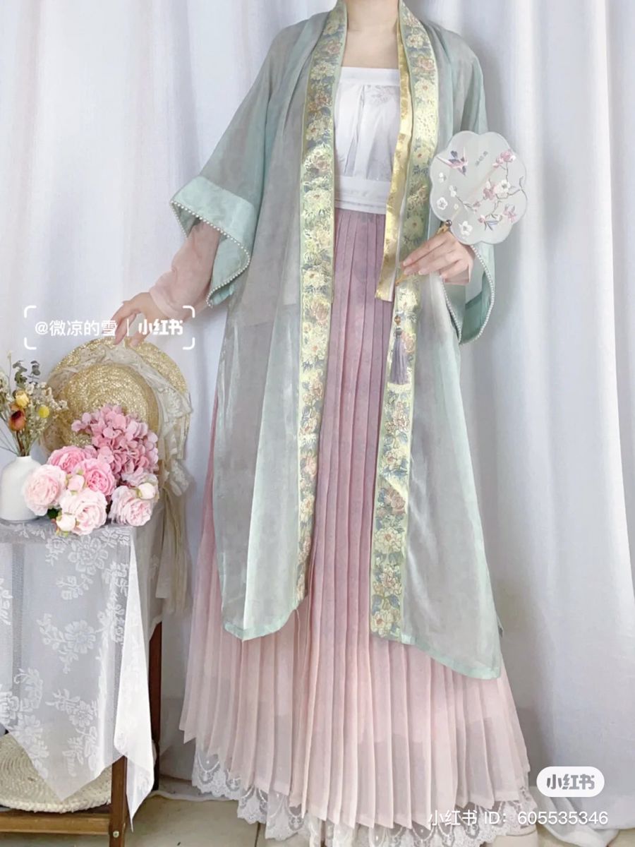 Reinventing the Cheongsam:Autumn Collection Updates Reinventing the Cheongsam:Autumn Collection Updates