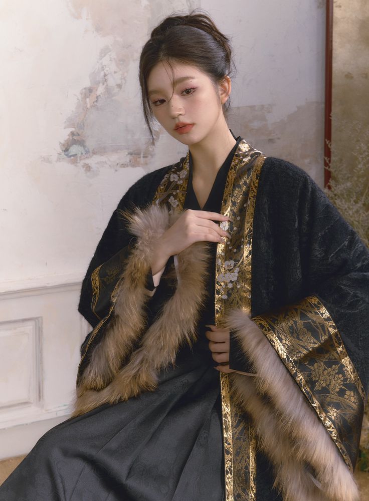 Charming and Elegant:The New小个子旗袍 Revolution in Fashion Charming and Elegant:The New小个子旗袍 Revolution in Fashion