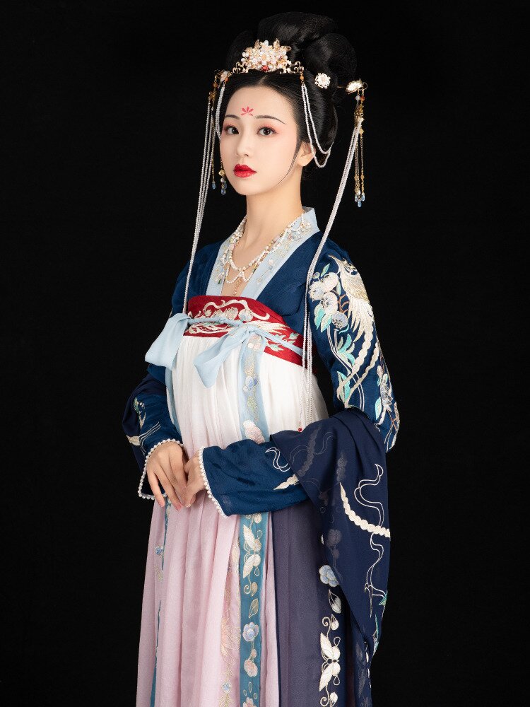 Pregnant Womens Fashion:The Evolution of Traditional Hanfu into Modern Maternity Dress Pregnant Womens Fashion:The Evolution of Traditional Hanfu into Modern Maternity Dress
