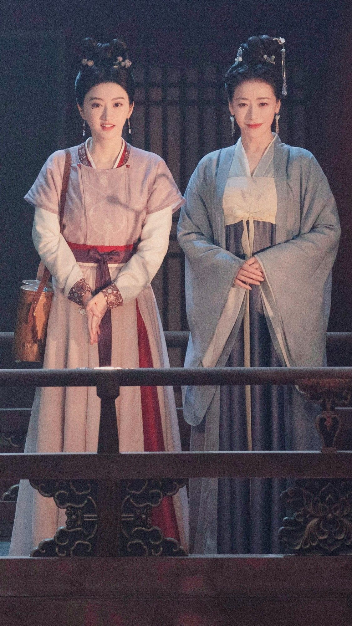 The Mermaid Princess in Hanfu:A Journey into the Splendid Beauty of Traditional Chinese Clothing The Mermaid Princess in Hanfu:A Journey into the Splendid Beauty of Traditional Chinese Clothing