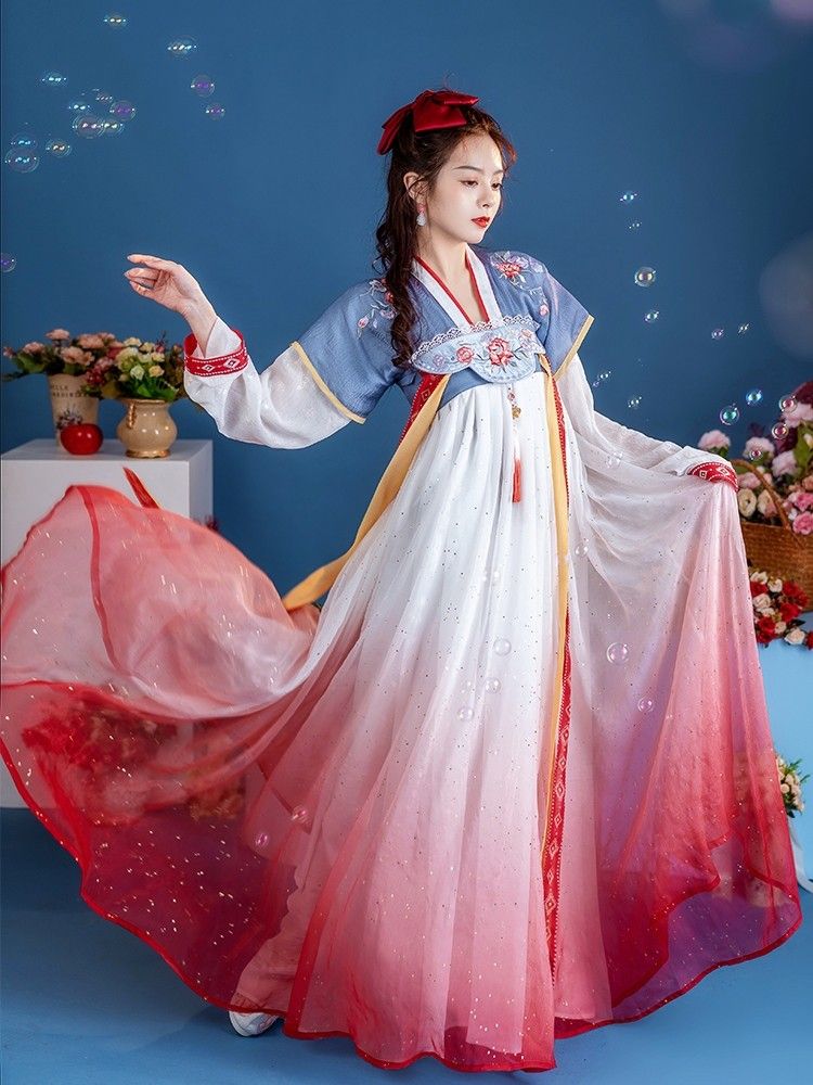 Embracing the Curves:Plus-Size Cheongsam Fashion for the Bold and Beautiful Embracing the Curves:Plus-Size Cheongsam Fashion for the Bold and Beautiful