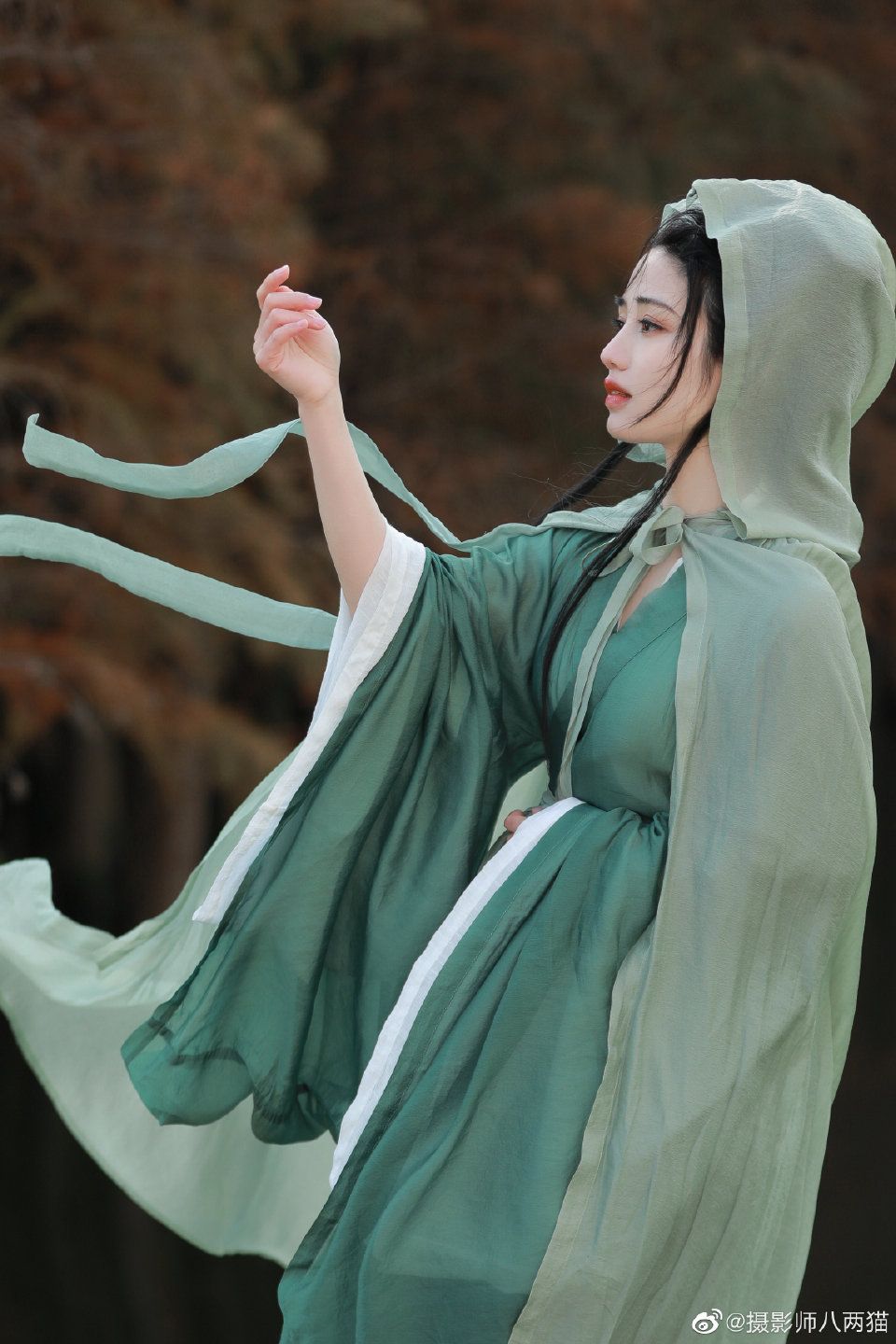Embracing Traditional Elegance:A Daily Guide to Wearing Chinese-Style Horse-Tail Skirt Sets Embracing Traditional Elegance:A Daily Guide to Wearing Chinese-Style Horse-Tail Skirt Sets