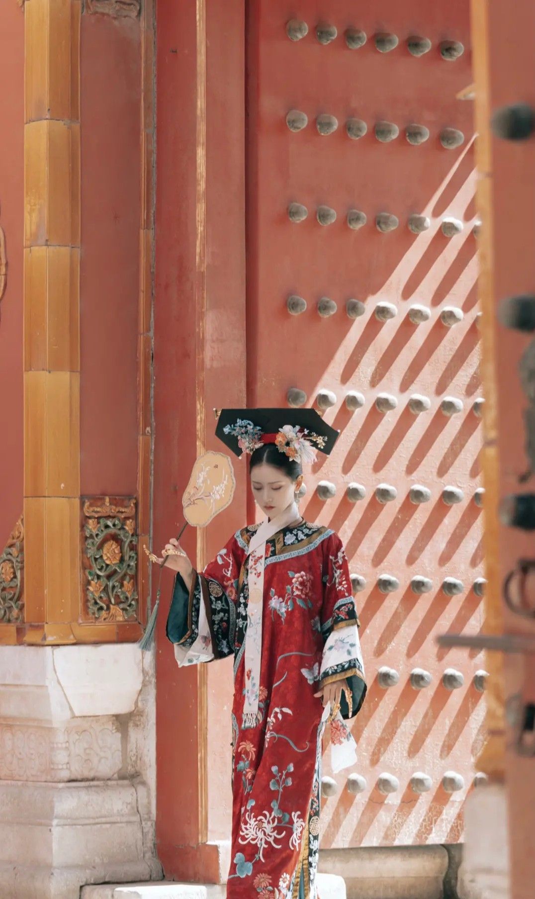 The Splendid Journey of a Child in Hanfu The Story of a Girl in the Imperial Retinue The Splendid Journey of a Child in Hanfu The Story of a Girl in the Imperial Retinue
