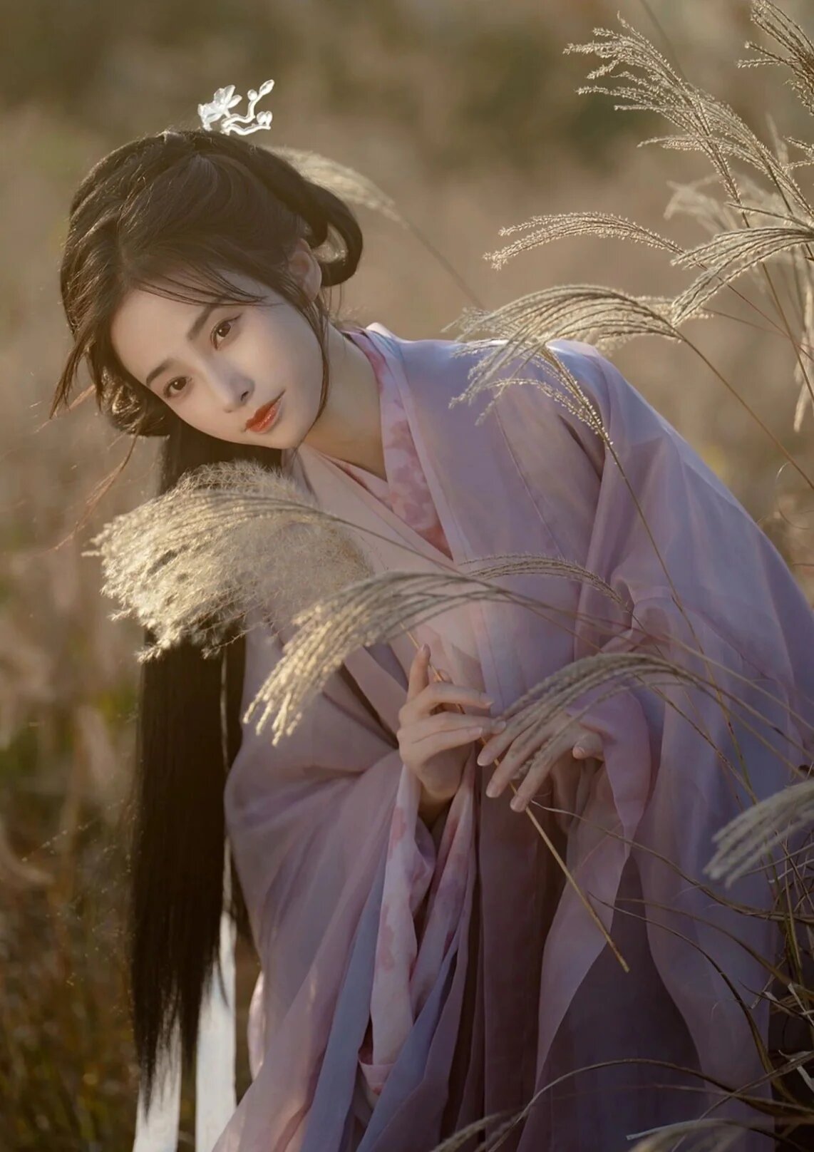 Traditional Chinese Womens Yellow Tangzhuang Fashion:A Blend of Elegance and Heritage Traditional Chinese Womens Yellow Tangzhuang Fashion:A Blend of Elegance and Heritage
