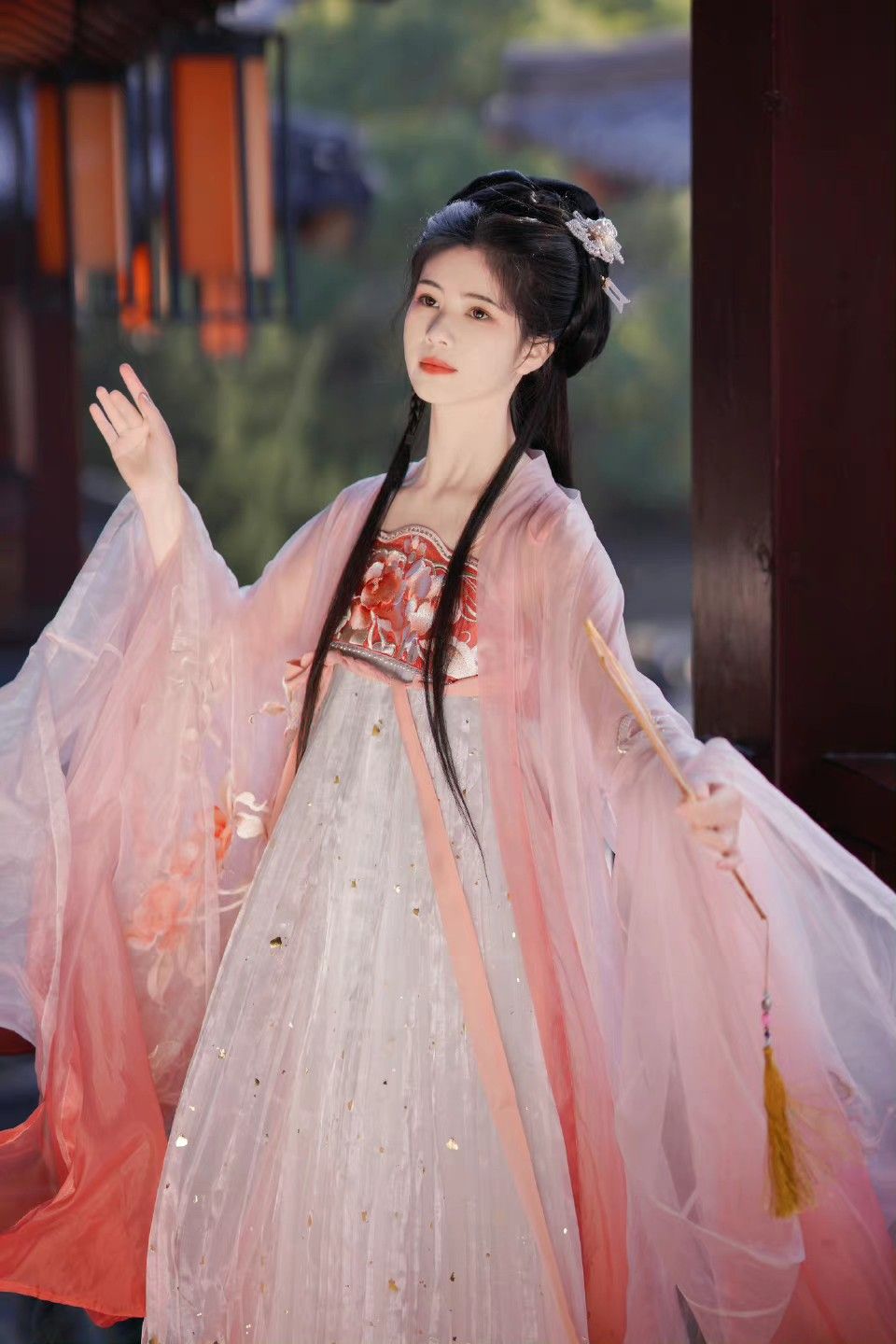 Summer Fashion Trends for Big Kids in Traditional Hanfu Costumes
