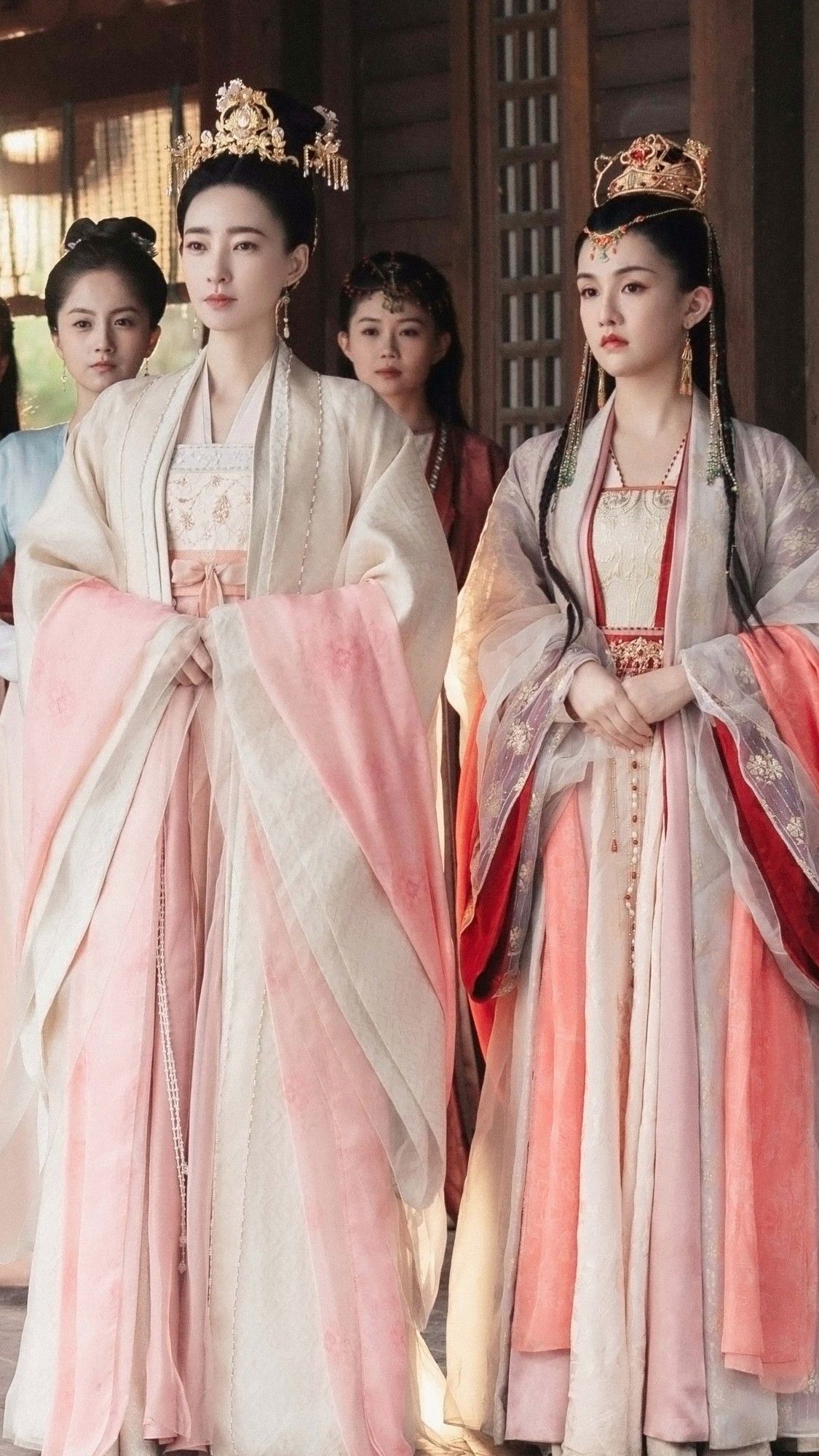 Warm and Elegant:A Guide to Hanfu Costumes for Little Girls Warm and Elegant:A Guide to Hanfu Costumes for Little Girls