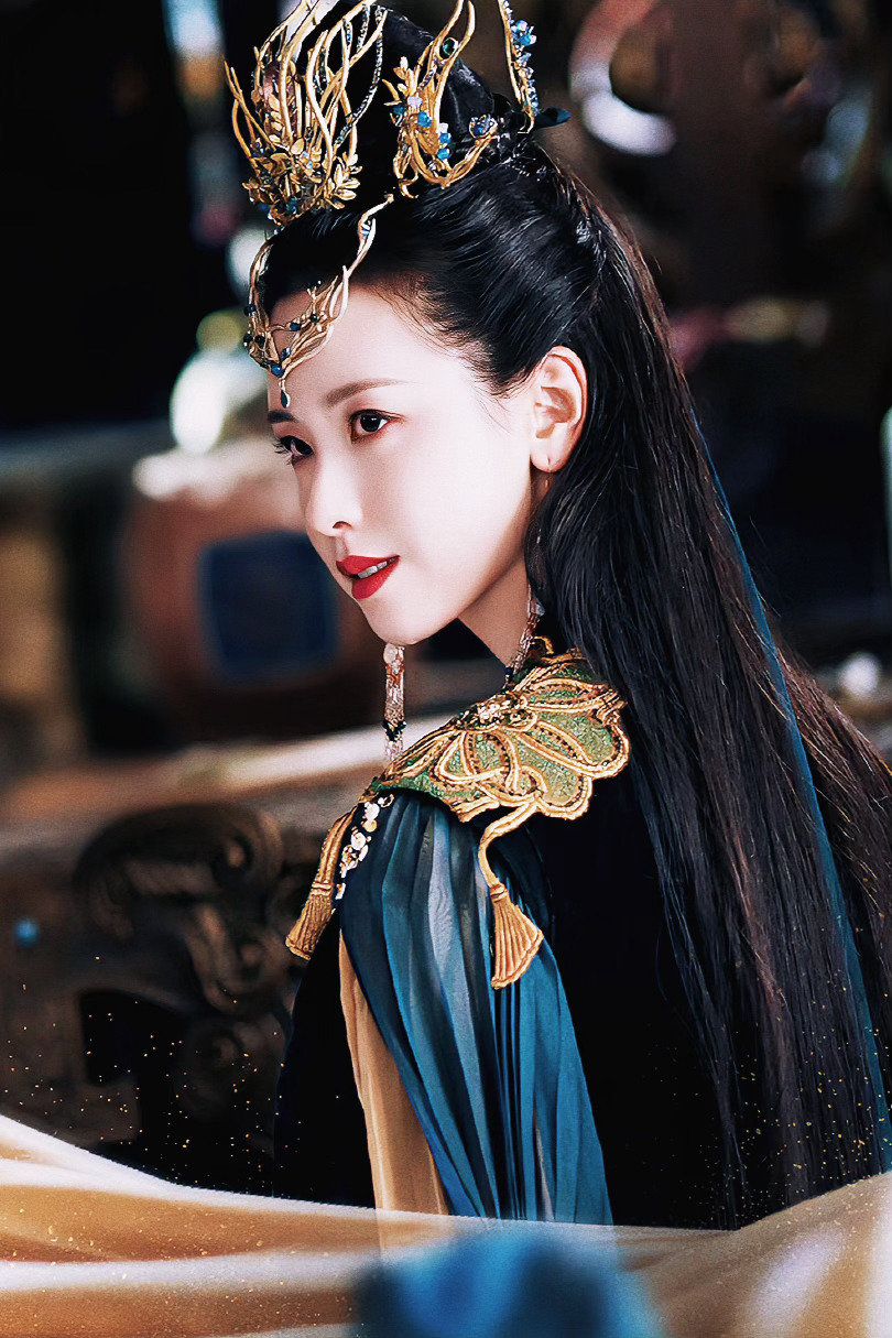 Custom-made Cheongsam for Petite Women:Embracing Traditional Elegance Despite the Size Custom-made Cheongsam for Petite Women:Embracing Traditional Elegance Despite the Size