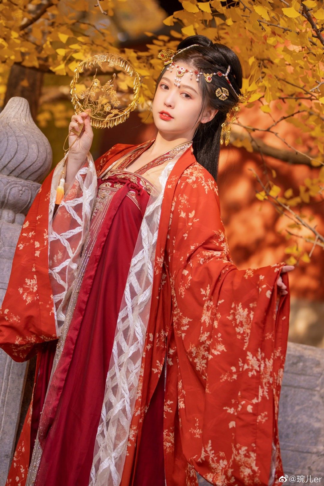 Petite Womens Fashion:The Charm of Short-Style Hanfu Costumes Petite Womens Fashion:The Charm of Short-Style Hanfu Costumes
