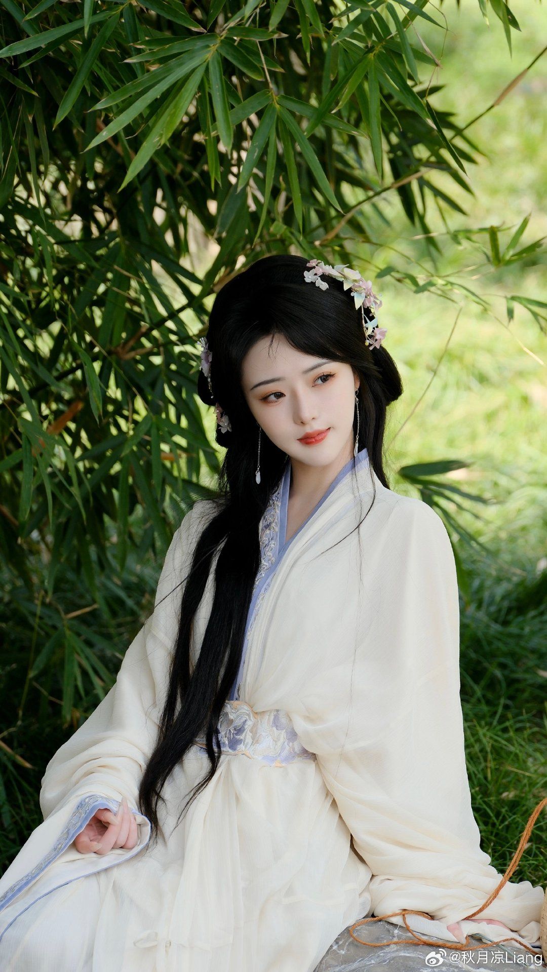 The Magnificent Ultra-Long Horseface Skirt:A Cultural Icon of Traditional Chinese Fashion The Magnificent Ultra-Long Horseface Skirt:A Cultural Icon of Traditional Chinese Fashion