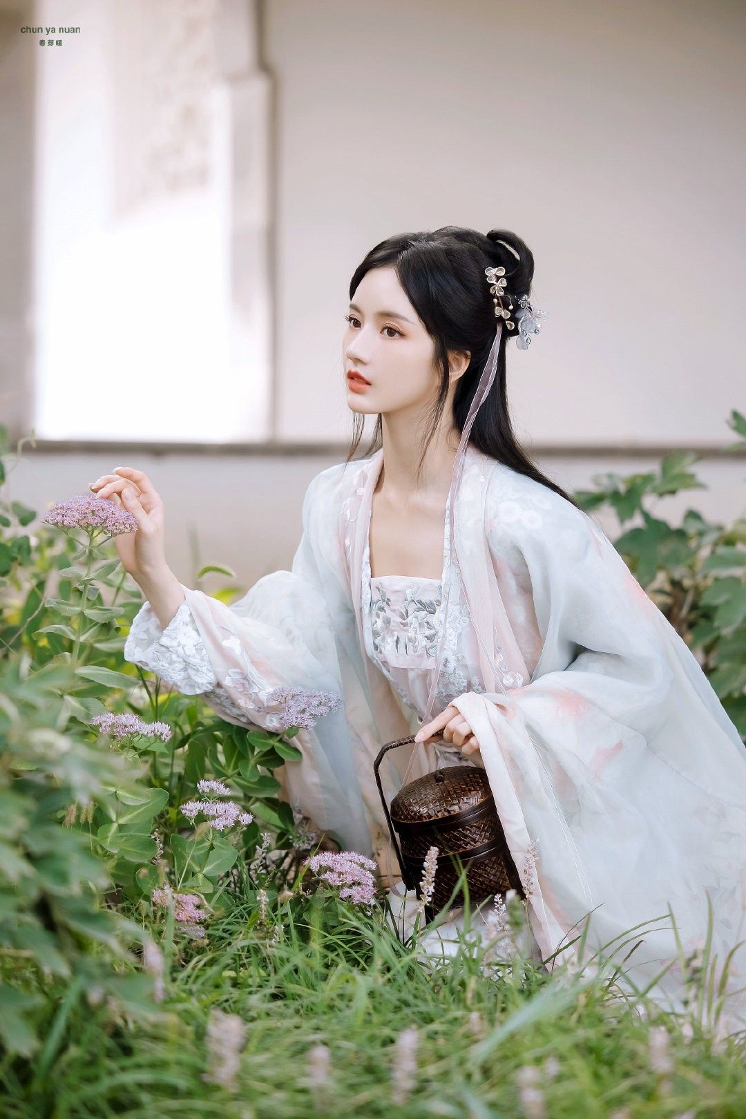 Little Child in Traditional Hanfu Costume:The Fairy-like Little Girl Little Child in Traditional Hanfu Costume:The Fairy-like Little Girl