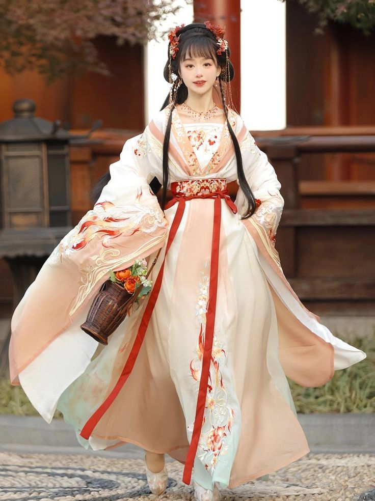 Childrens Traditional Chinese Hanfu Costume:The Comfort of Light and Breezy Girls Ancient Attire Childrens Traditional Chinese Hanfu Costume:The Comfort of Light and Breezy Girls Ancient Attire