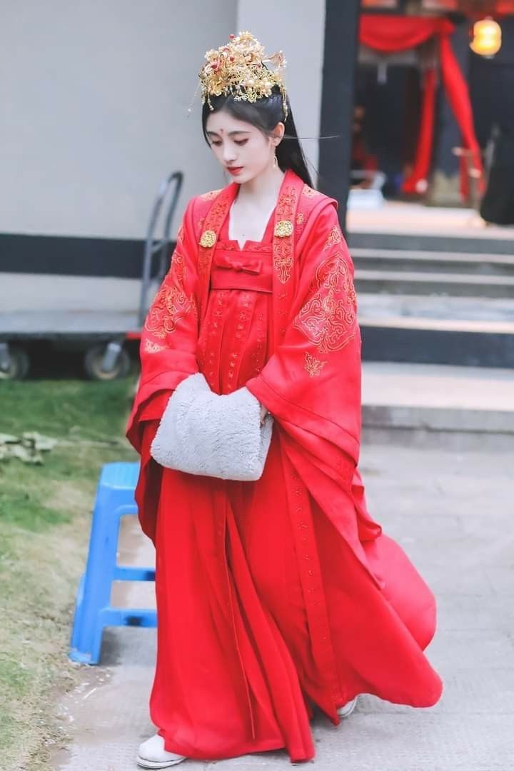 Summer Hanfu Womens Ensemble:A Blend of Tradition and Fashion Summer Hanfu Womens Ensemble:A Blend of Tradition and Fashion