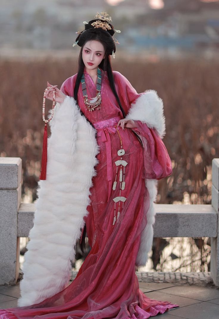 The Inner Beauty of Hanfu Blouses:The Story of the Hanfu Clothings Inner Linings The Inner Beauty of Hanfu Blouses:The Story of the Hanfu Clothings Inner Linings