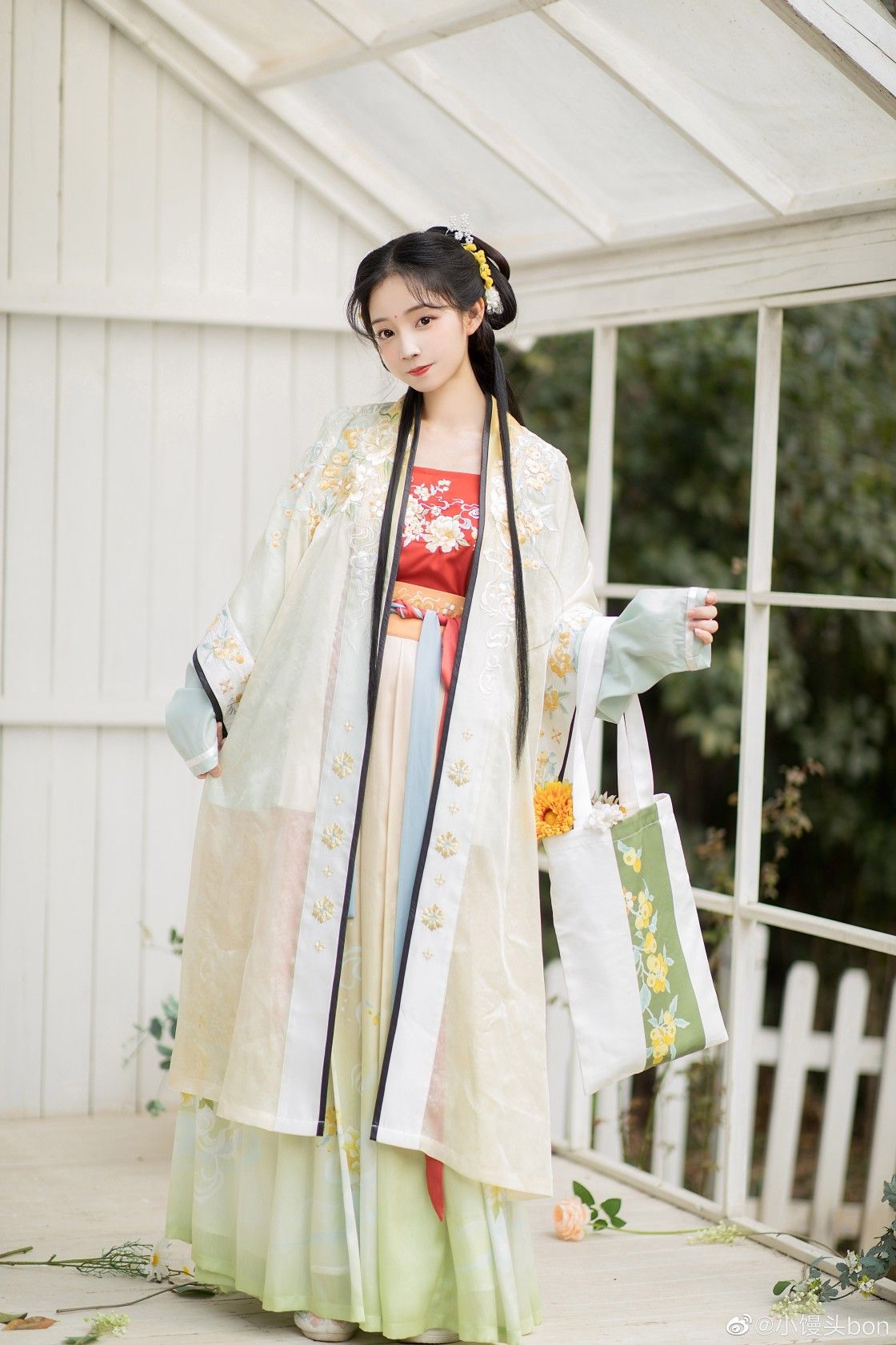 Private Customization of Cheongsam for Young Girls in Guangzhou Private Customization of Cheongsam for Young Girls in Guangzhou