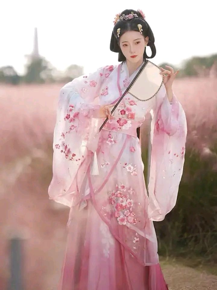 Autumn Fashion:Chinese Traditional Hanfu for Women Autumn Fashion:Chinese Traditional Hanfu for Women