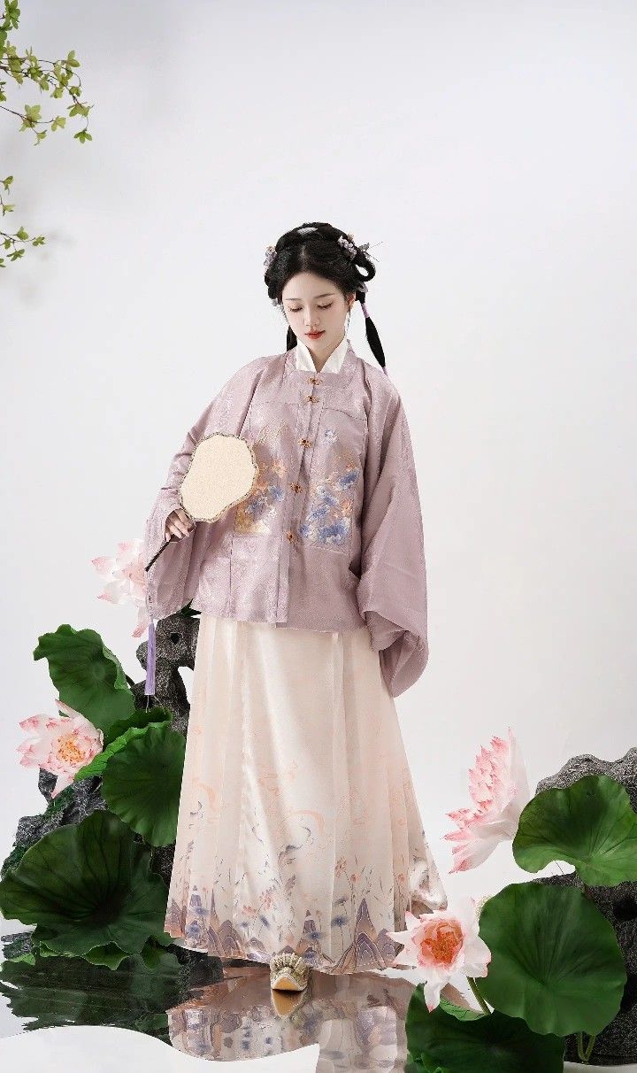 Elegant Yu Shuxins Style of Hanfu:The Eternal Night Galaxy Elegant Yu Shuxins Style of Hanfu:The Eternal Night Galaxy