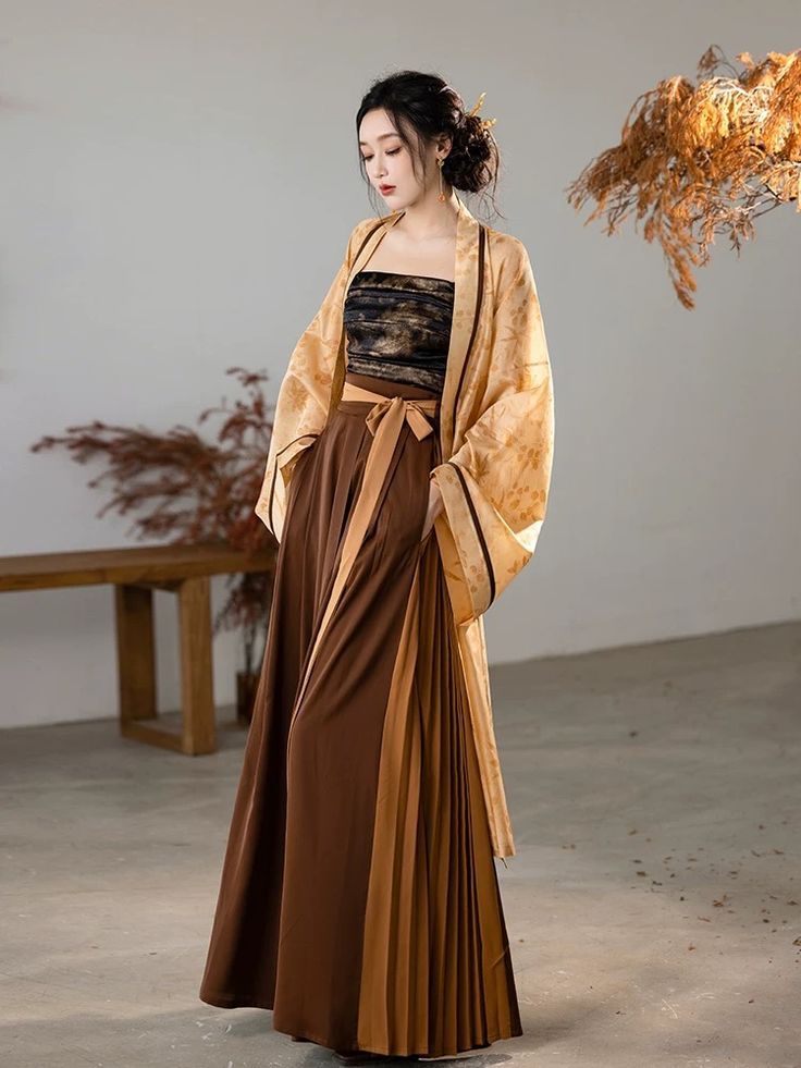 Traditional Tang-Style and Hanfu Costumes for Girls in Winter:A Focus on Childrens Fashion Traditional Tang-Style and Hanfu Costumes for Girls in Winter:A Focus on Childrens Fashion