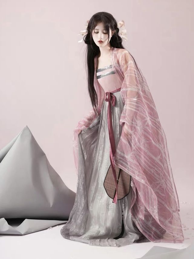 Ethereal Beauty in a White Ancient Hanfu Costume Ethereal Beauty in a White Ancient Hanfu Costume