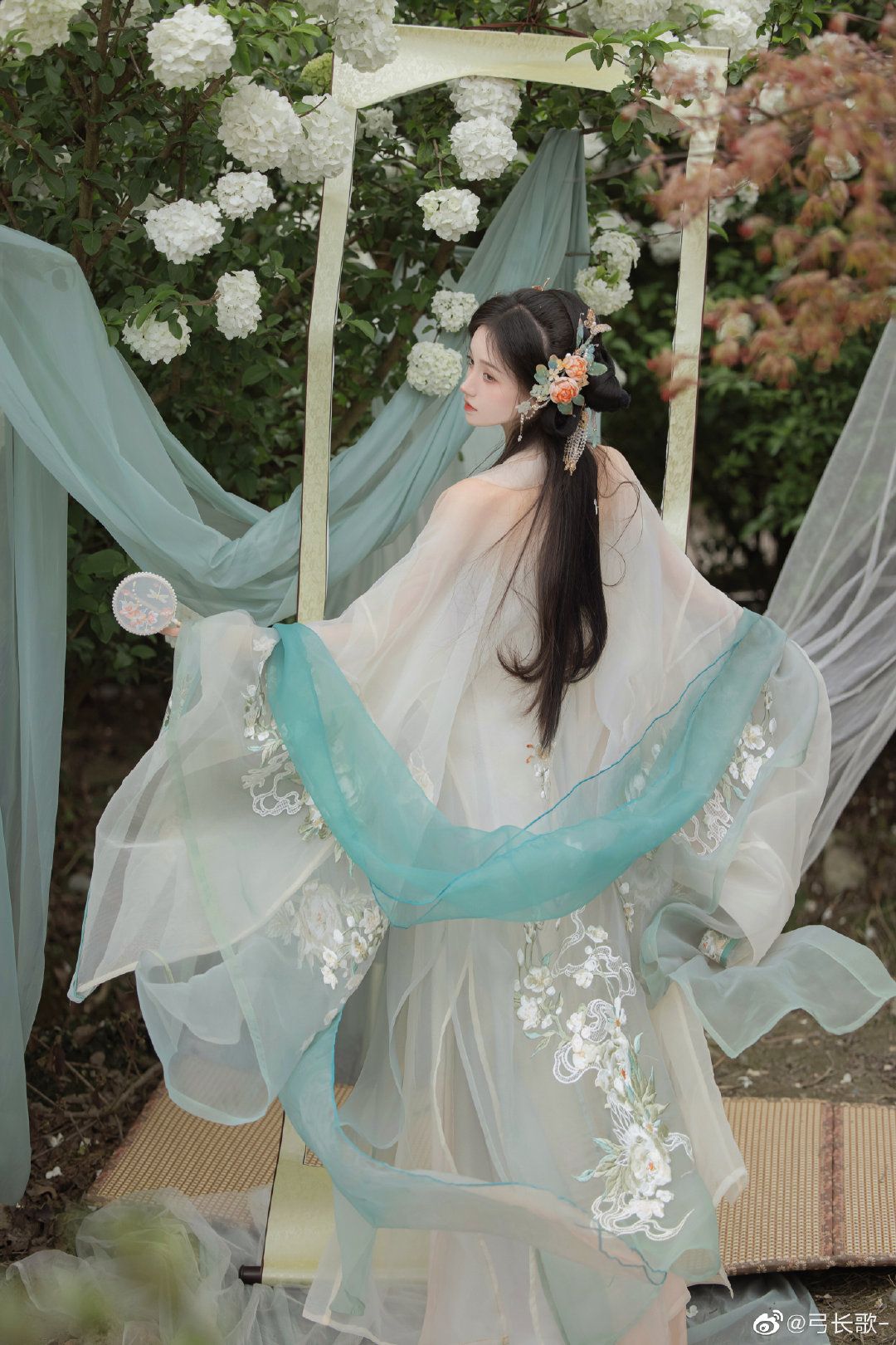 Qipao-Inspired Womens Cheongsam Skirts:Embracing a Playful and Chic Style Qipao-Inspired Womens Cheongsam Skirts:Embracing a Playful and Chic Style