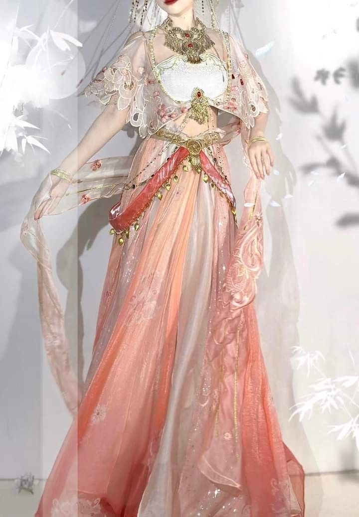 Gentleman in the Traditional Hanfu:Exploring the Charm of Wen from Mountains and Rivers Saga Gentleman in the Traditional Hanfu:Exploring the Charm of Wen from Mountains and Rivers Saga