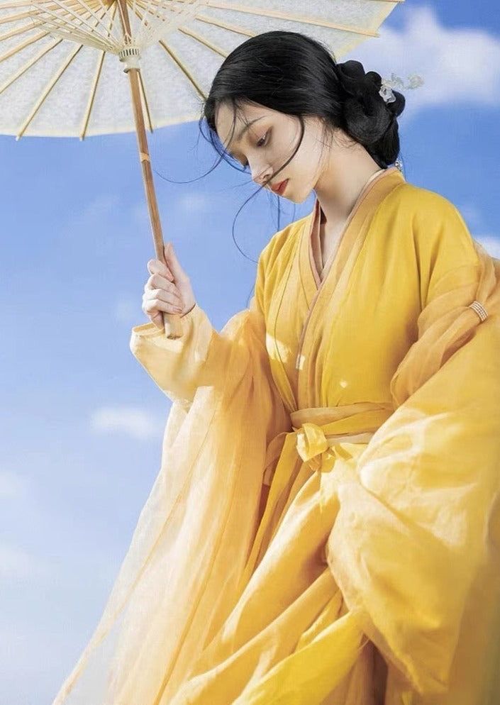 Winter Fashion for Little Girls in Traditional Hanfu Costumes Winter Fashion for Little Girls in Traditional Hanfu Costumes