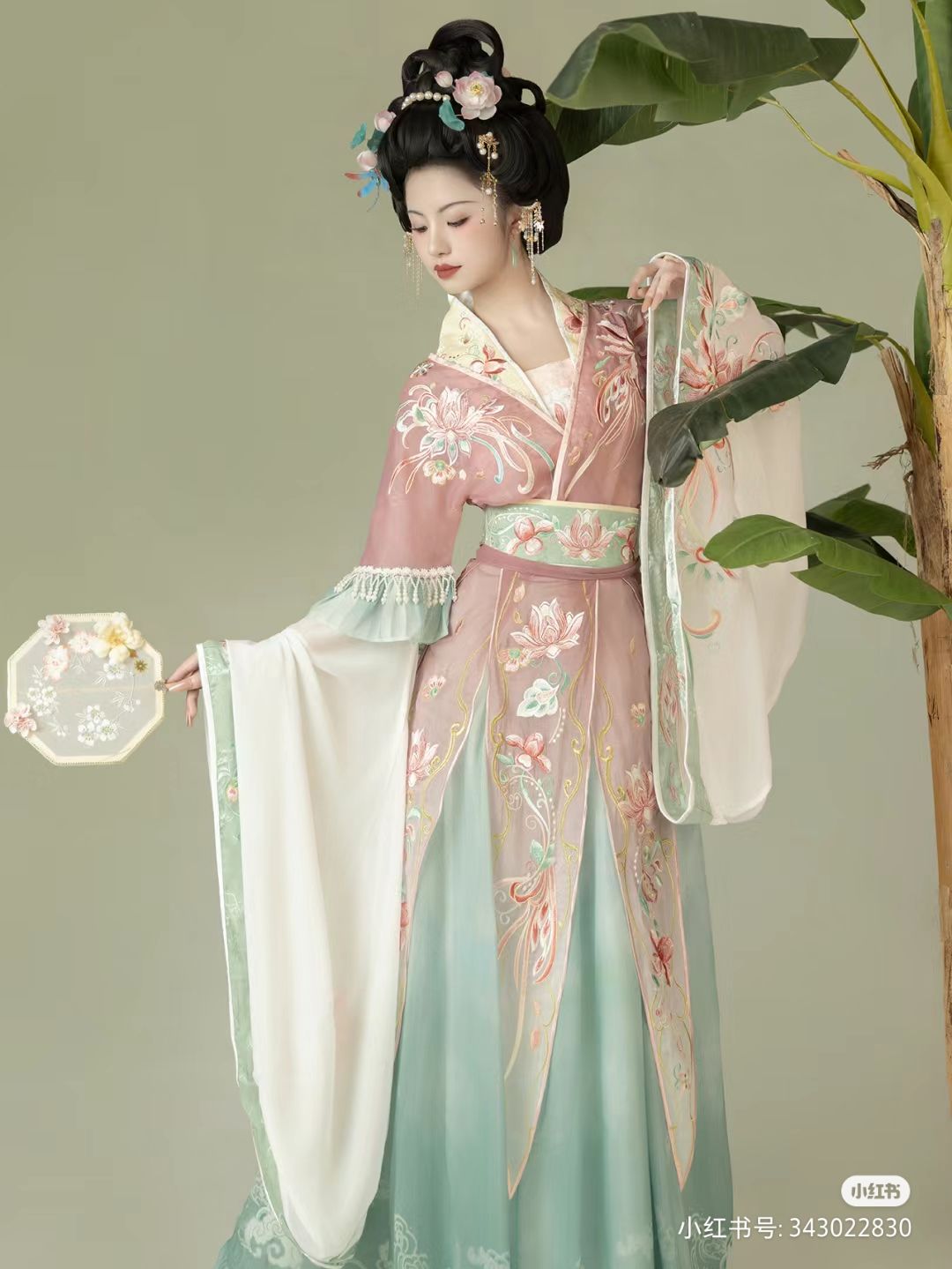 The Rise of Jin-Style Hanfu Fashion for Women The Rise of Jin-Style Hanfu Fashion for Women