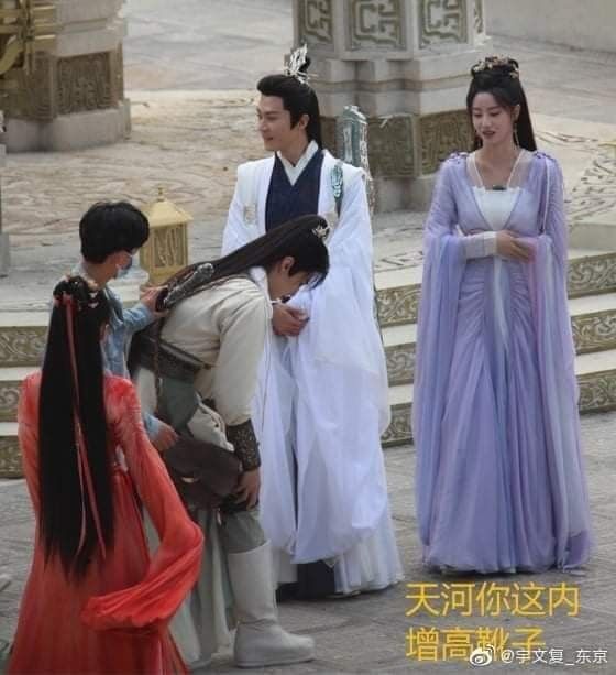 Chinese Traditional Womens Fashion:The Revival of Hanfu Clothing Chinese Traditional Womens Fashion:The Revival of Hanfu Clothing