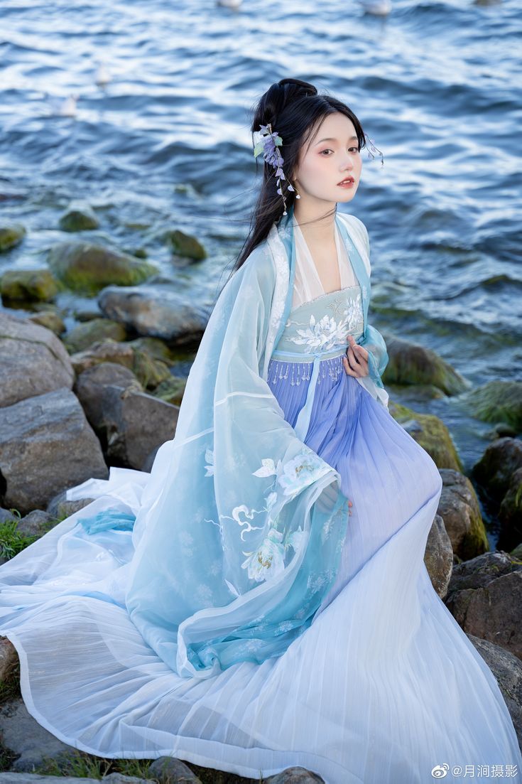 Original Hanfu Fashion by Ji Jiuyue:Embracing Traditional Elegance in Modern Times Original Hanfu Fashion by Ji Jiuyue:Embracing Traditional Elegance in Modern Times