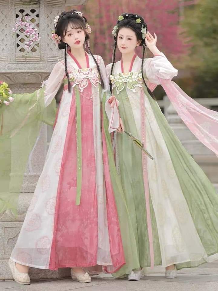 Winter Hanfu Fashion:The Inner Trousers as a Key Element Winter Hanfu Fashion:The Inner Trousers as a Key Element