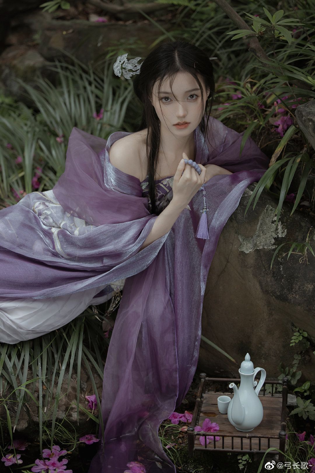 EQi Surprise Unboxing:The Splendor of Hanfu Fashion EQi Surprise Unboxing:The Splendor of Hanfu Fashion