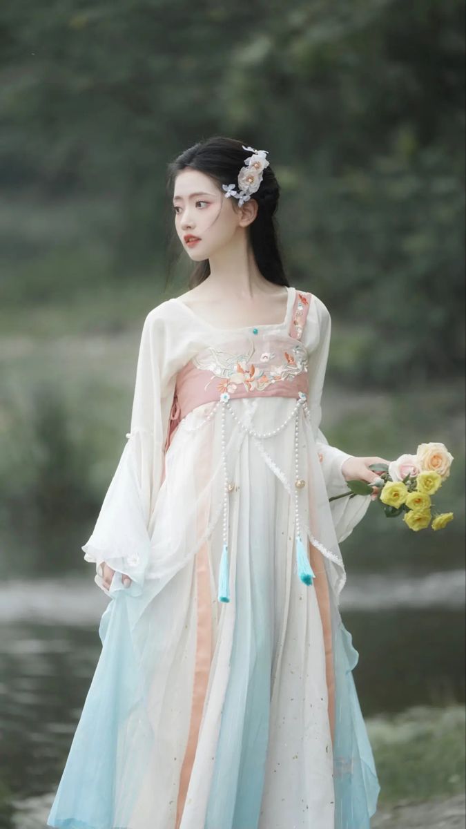 Embracing the Elegance of Summer Cheongsam Skirts for Women Embracing the Elegance of Summer Cheongsam Skirts for Women