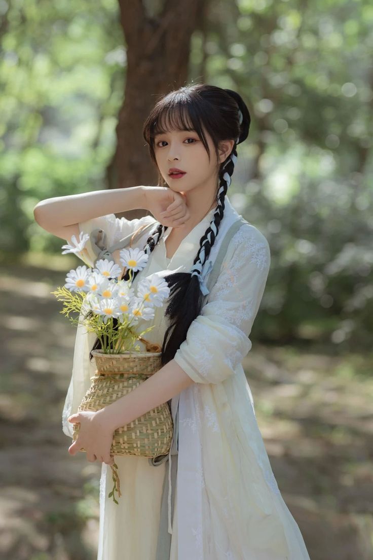 Winter Thickened Hanfu Costumes for Little Girls A Guide to Warm and Stylish Options Winter Thickened Hanfu Costumes for Little Girls A Guide to Warm and Stylish Options