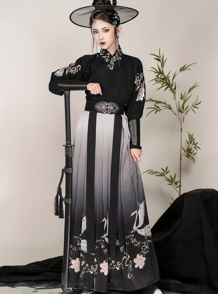 Traditional Chinese Hanfu Costumes for Women:A Journey into the Splendor of Ancient Attire Traditional Chinese Hanfu Costumes for Women:A Journey into the Splendor of Ancient Attire
