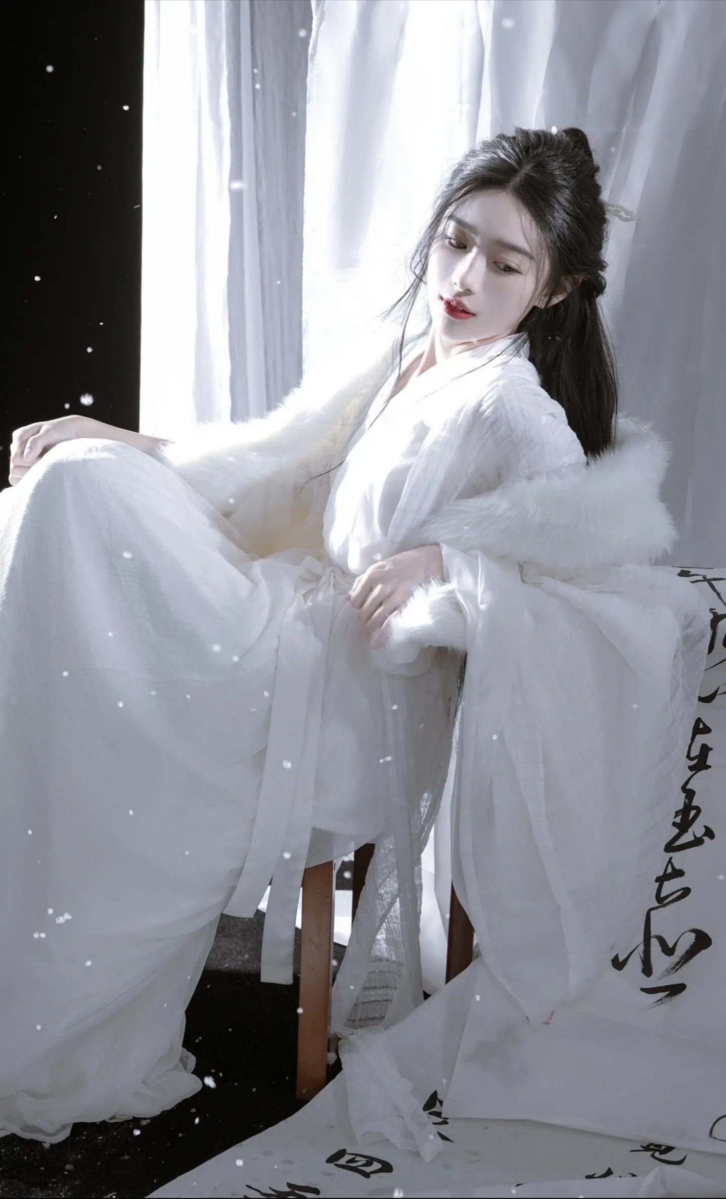 Embracing Modernity in a Silver Revamped Cheongsam