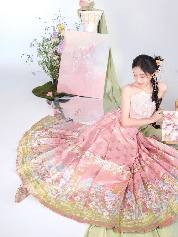 The Skirted Hanfu:Exploring the Elegance of a Traditional Chinese Attire