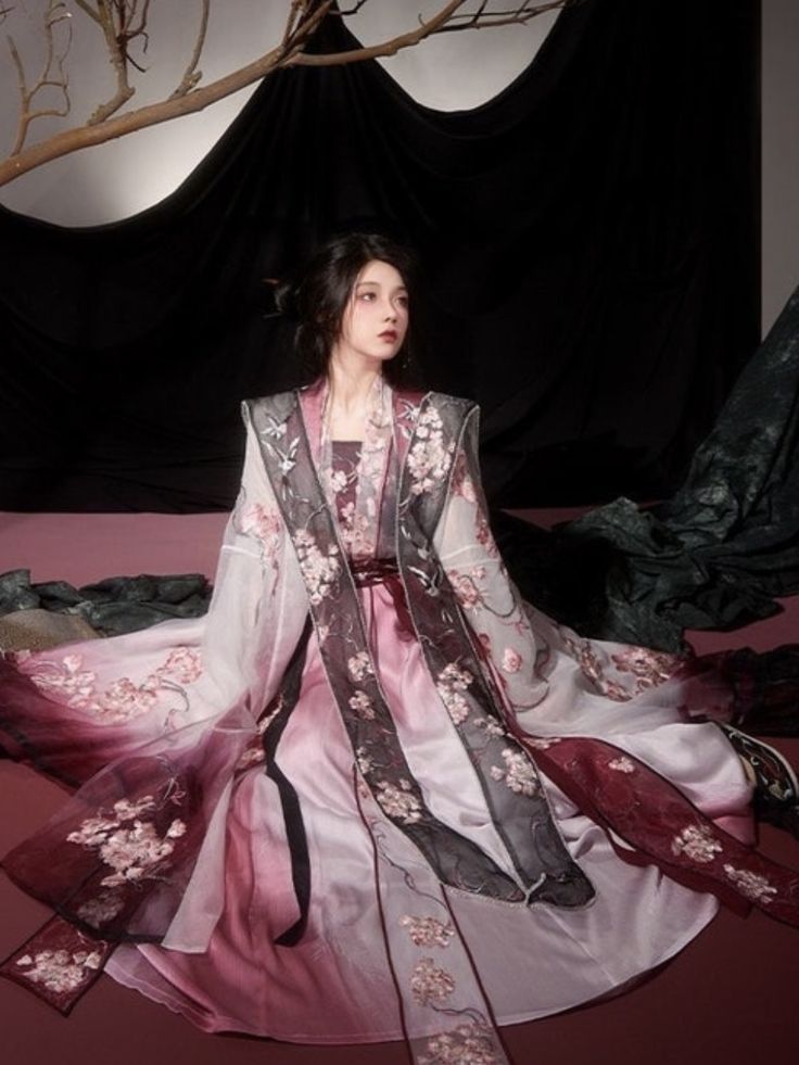 The Rise of Hanfu:The Revival of Jin-Jin Style Wigs in Modern Times The Rise of Hanfu:The Revival of Jin-Jin Style Wigs in Modern Times