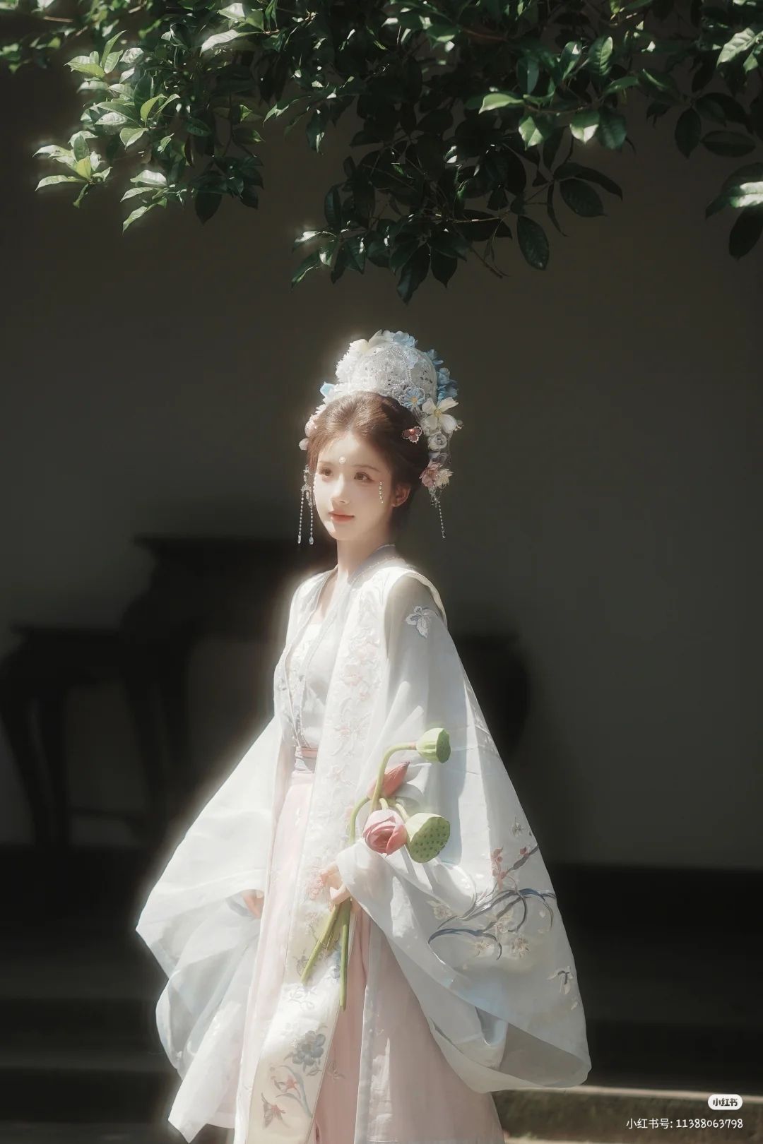 Plus-Size Elegance:The Rise of Customized Cheongsam for Curvier Figures at Toast Ceremonies Plus-Size Elegance:The Rise of Customized Cheongsam for Curvier Figures at Toast Ceremonies