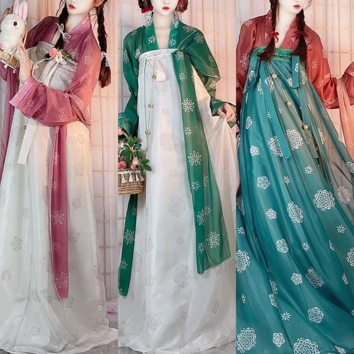 Embracing the Beauty of Red Hanfu Womens Fashion in Autumn Winter Embracing the Beauty of Red Hanfu Womens Fashion in Autumn Winter