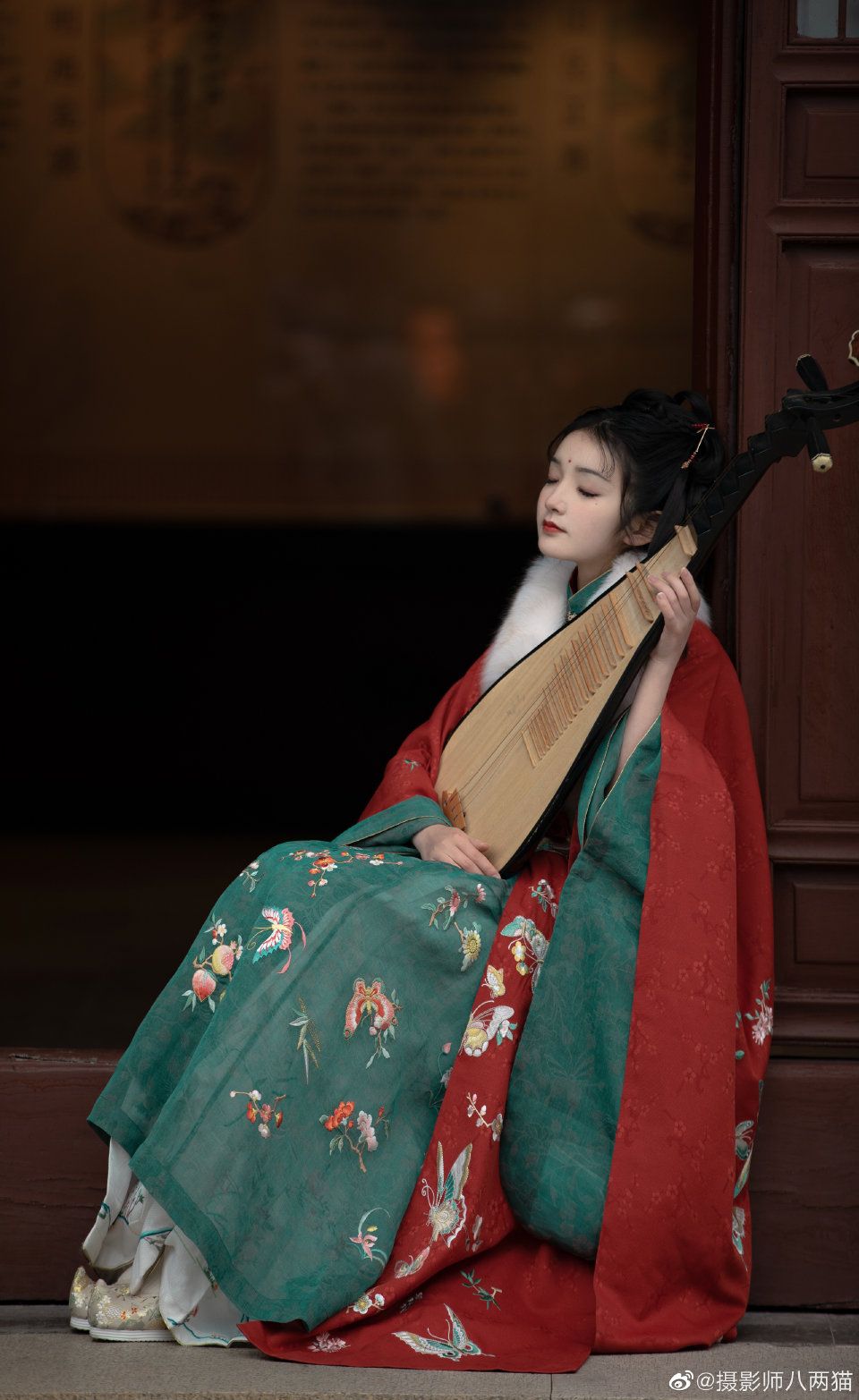 Wholesale Prices of Hanfu Costumes in Caoxian County:An Insight Wholesale Prices of Hanfu Costumes in Caoxian County:An Insight